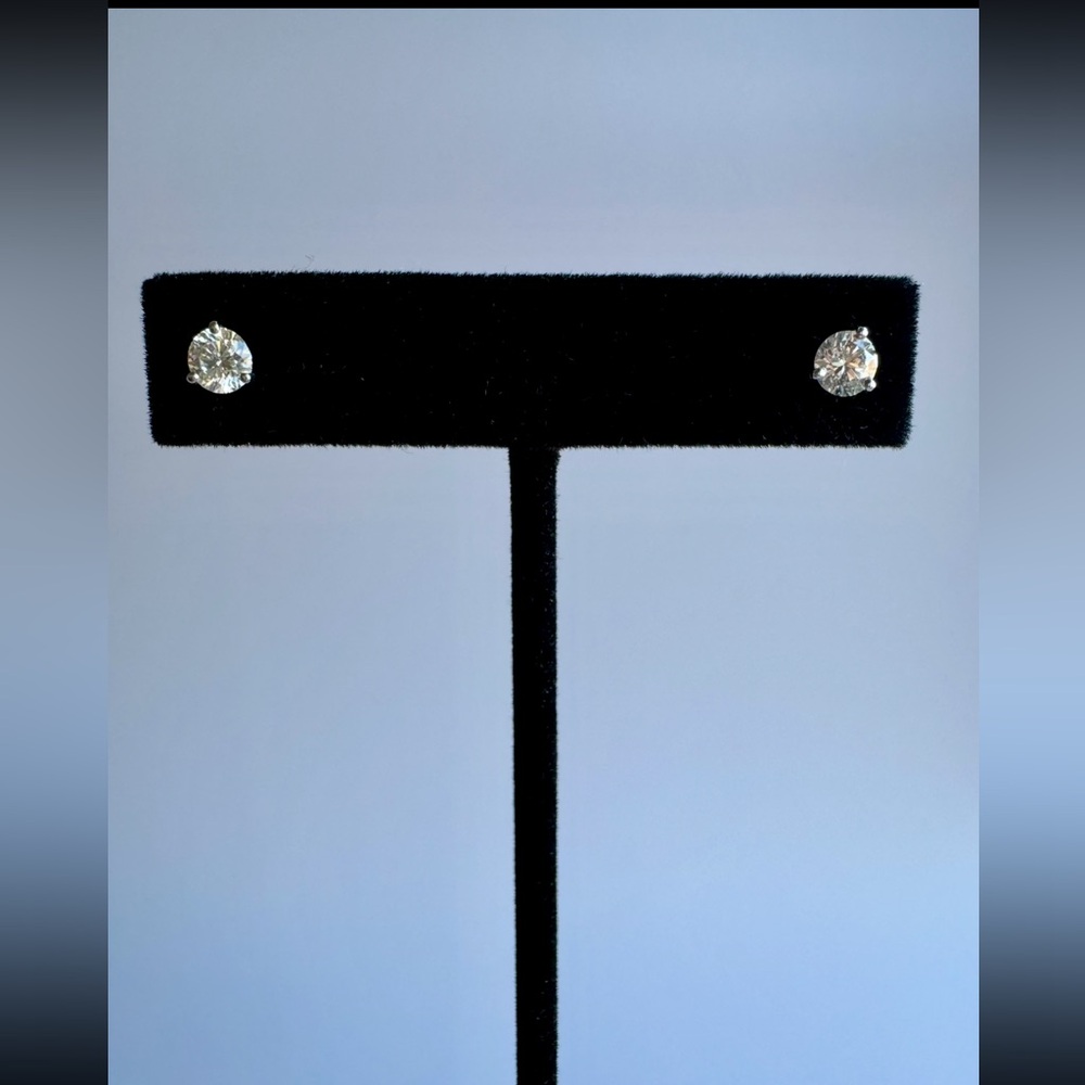 ❗️SOLD❗️1.00 ctw Martini Set Natural Diamond Studs